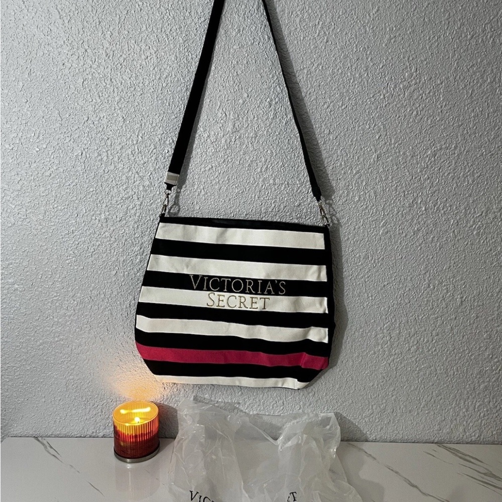 Victoria’s Secret Canvas Tote Shoulder Bag Stripes With Zipper NEW WITH TAGS